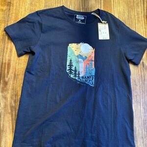 Banff Alberta Navy Graphic Tee - Short Sleeve